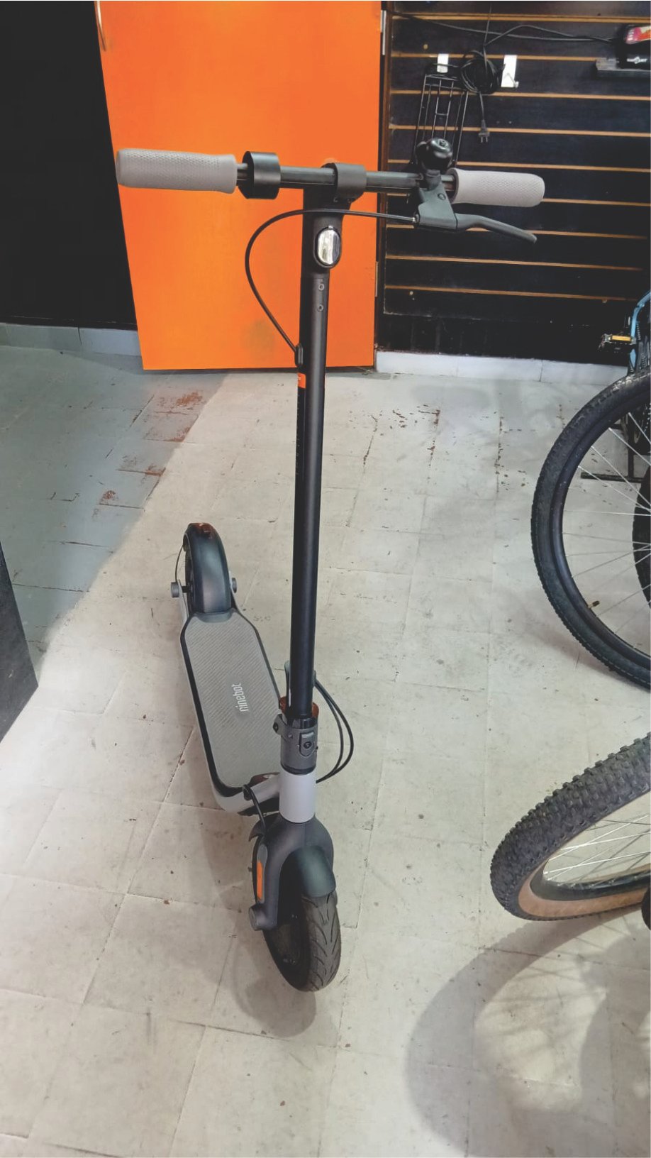 Monopatin $ 1.200.000