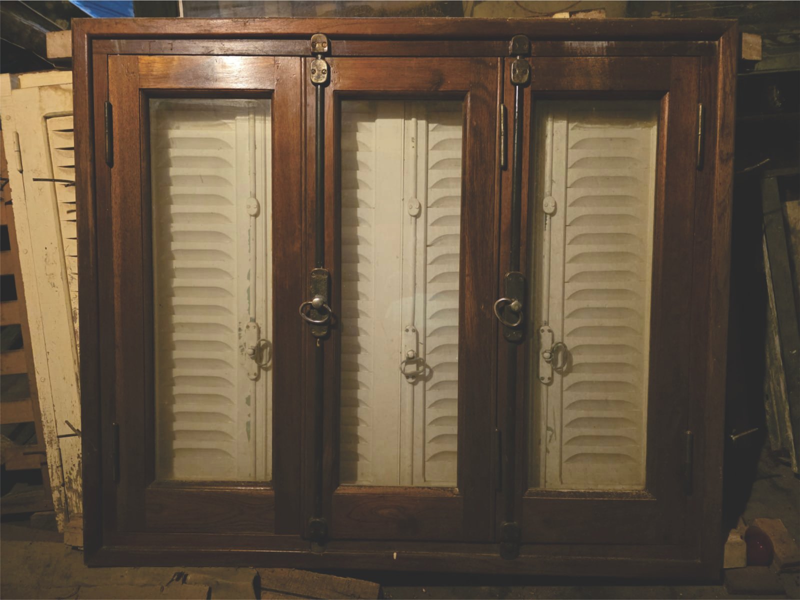 Ventana con vidrio $ 600 mil