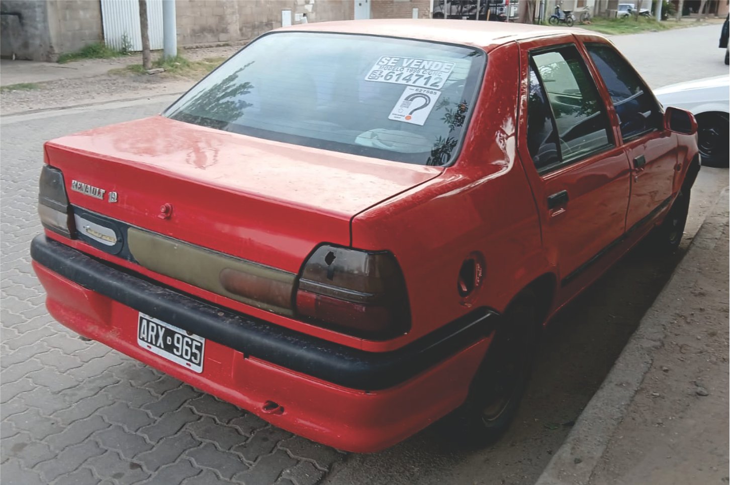 Renault 19
