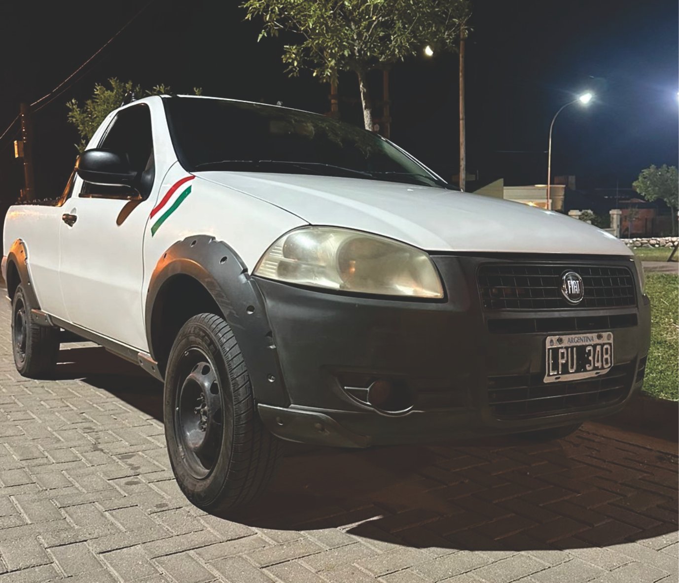 Fiat Strada 9.000 dólares