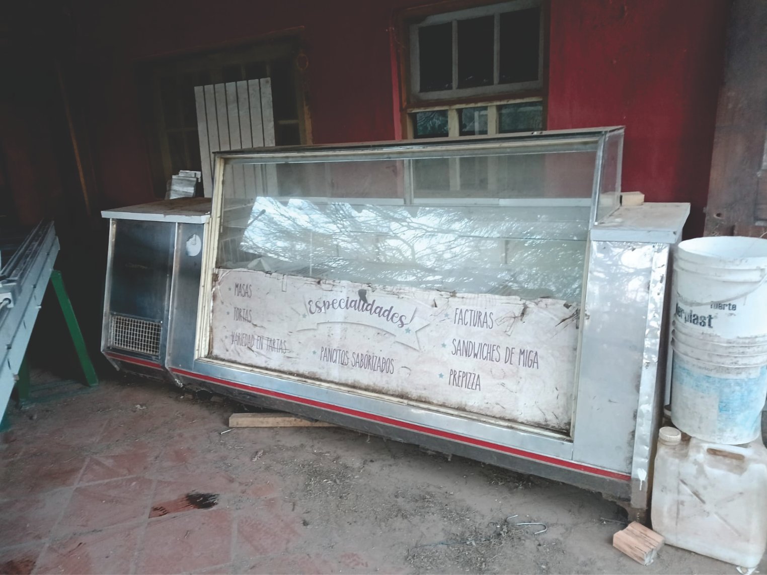 Heladera mostrador en Merlo S. Luis