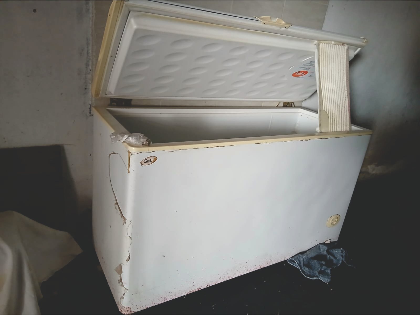Freezer vendo o permuto por moto