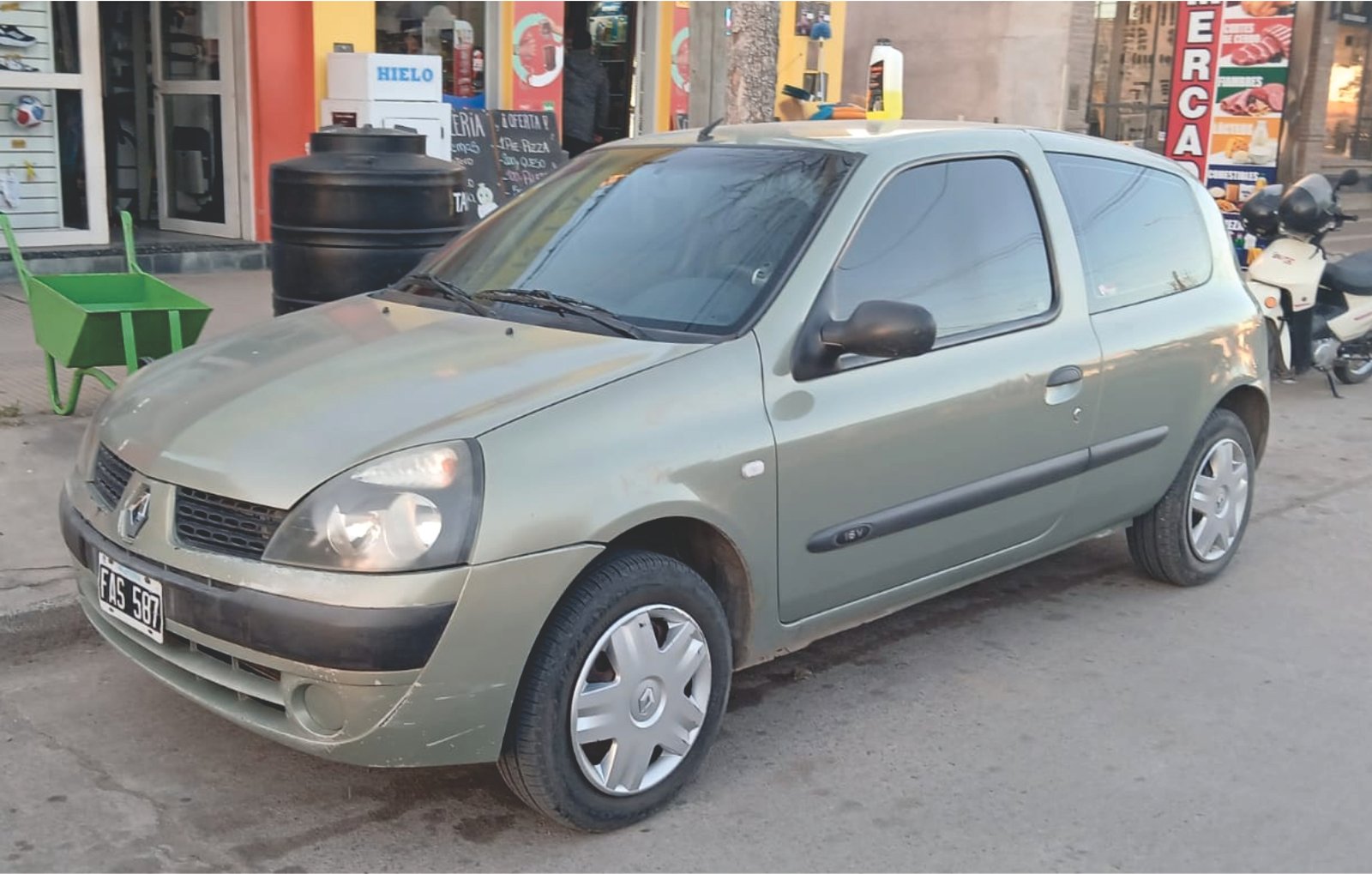 Renault Clio $ 7.000.000