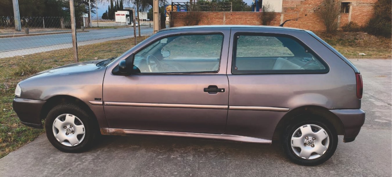 VW Gol Gli $ 3.900.000