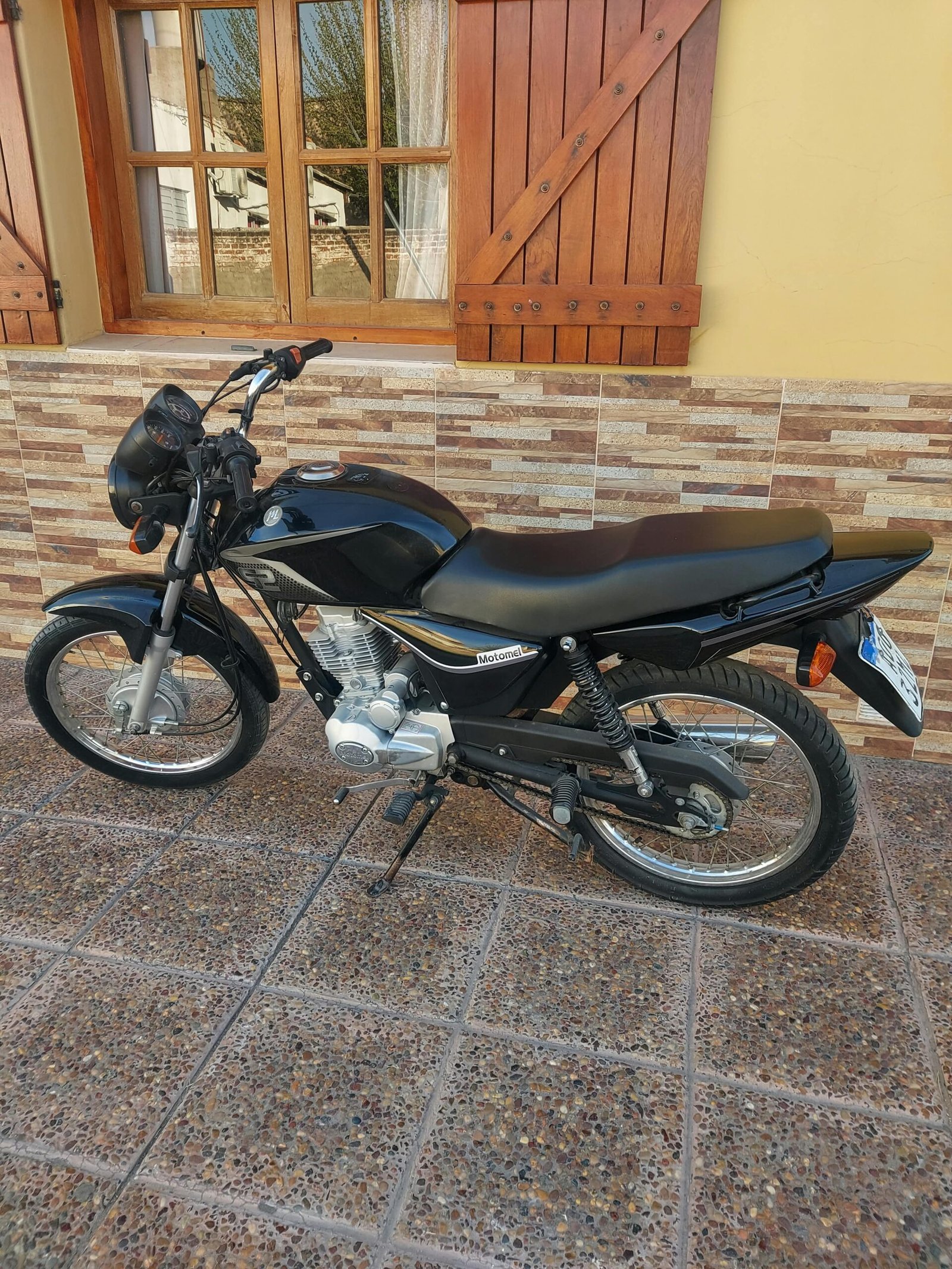 Motomel S2