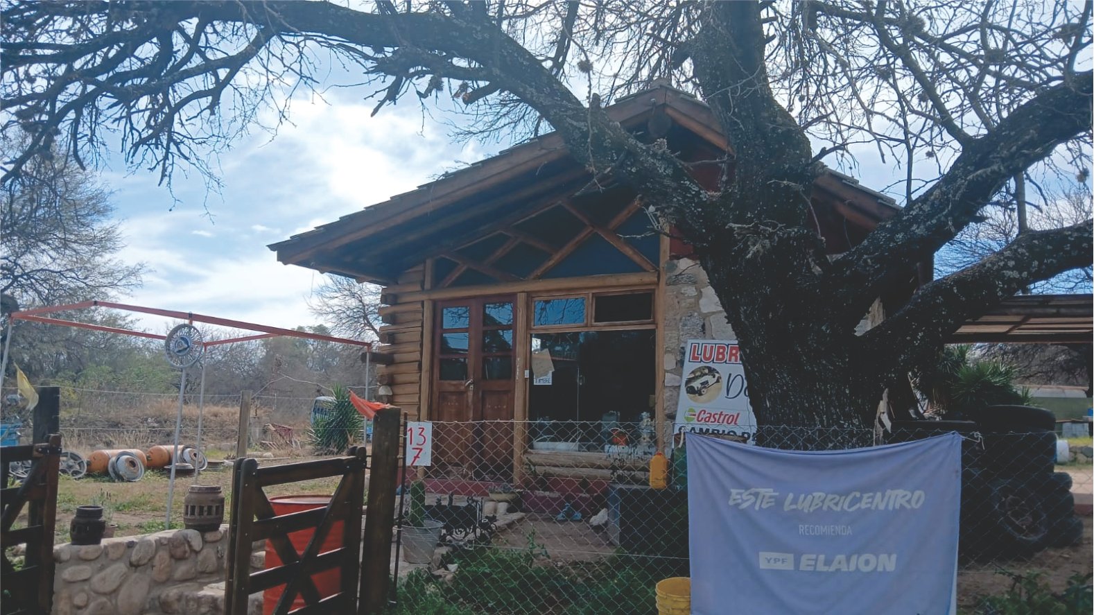 Alquilo local Las Tapias