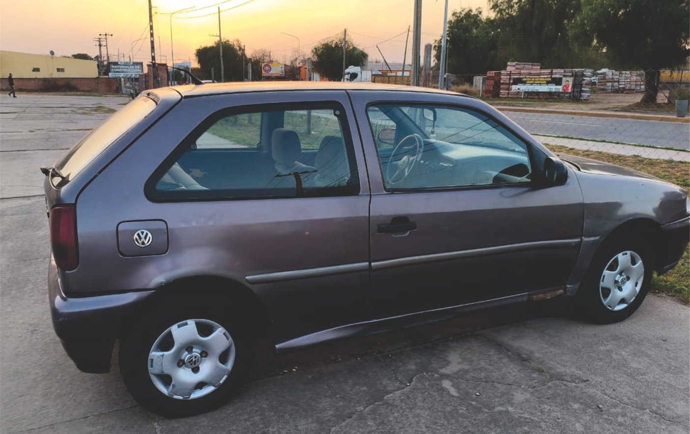 VW Gol Gli $ 3.900.000