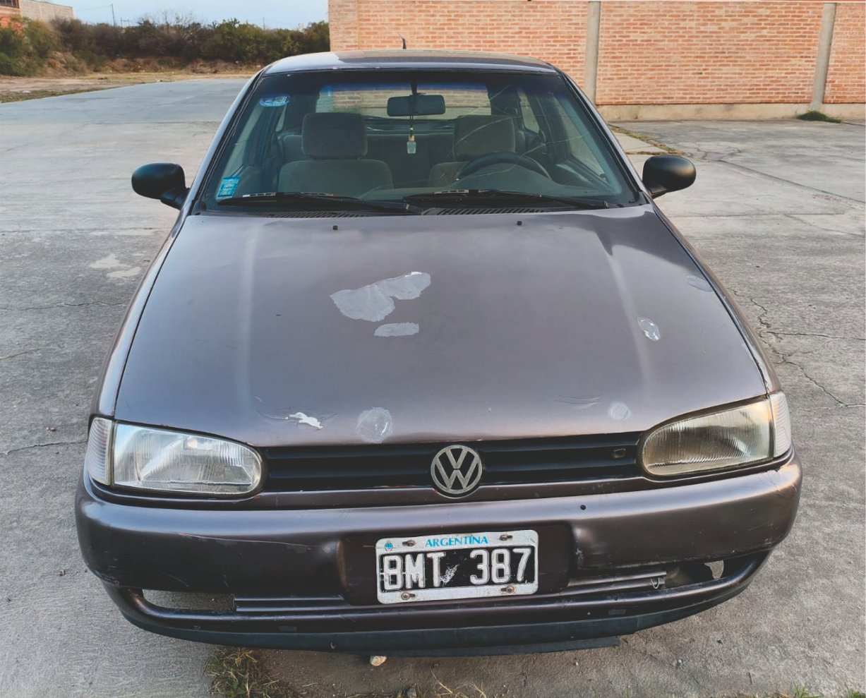 VW Gol Gli $ 3.900.000