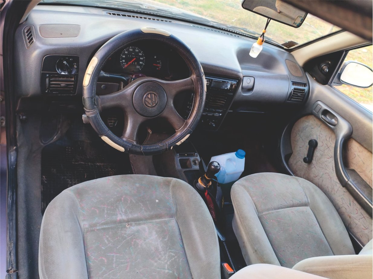 VW Gol Gli $ 3.900.000