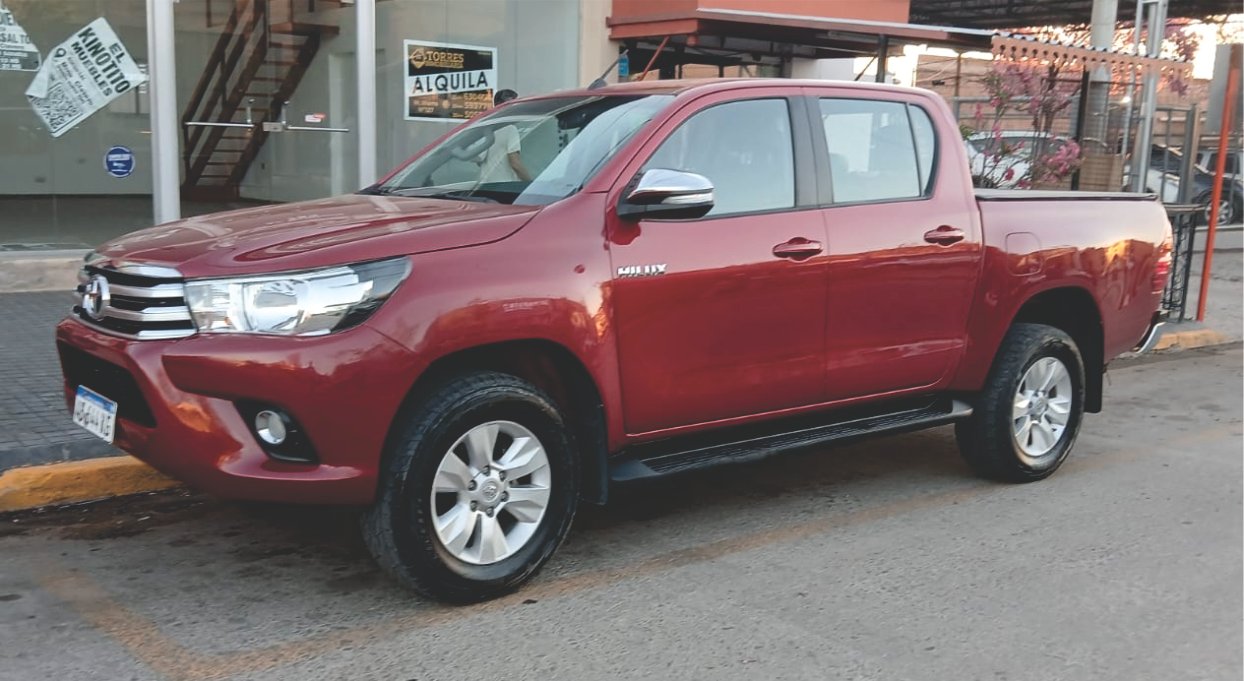 Toyota Hilux $ 39.000.000