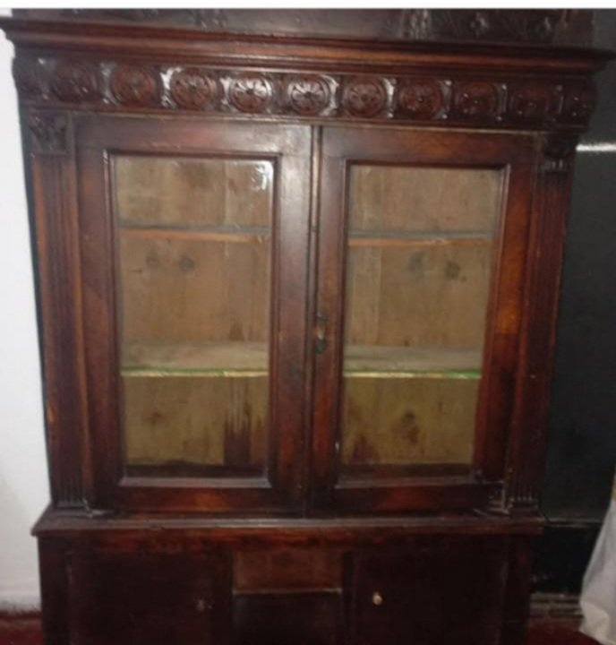 Biblioteca $ 150.000